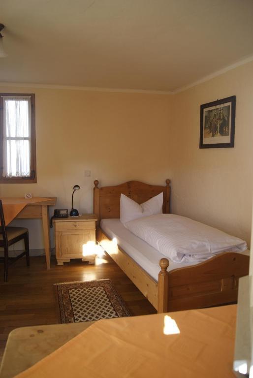 Hotel Zum Schwarzen Ross Und Gutmann Zur Post Hilpoltstein Pokoj fotografie