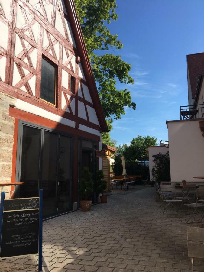 Hotel Zum Schwarzen Ross Und Gutmann Zur Post Hilpoltstein Exteriér fotografie